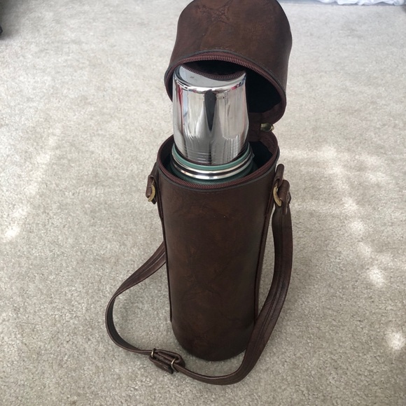 Vintage Aladdin Stanley Thermos A-944DH Green Quart With Leather Carrying Case - Picture 16 of 16